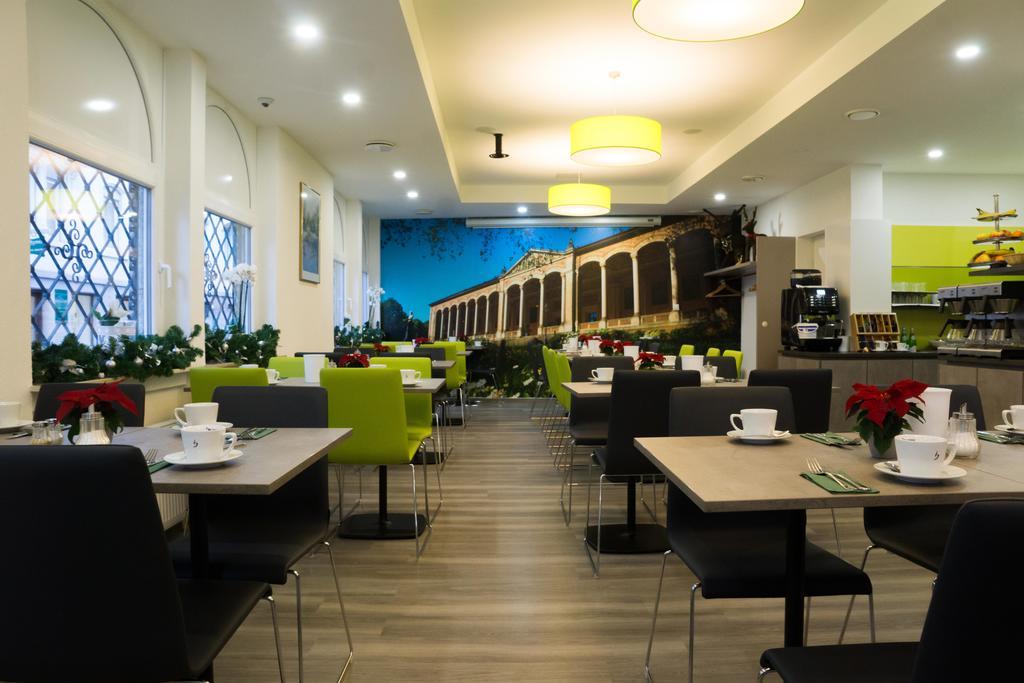 Hotel Loehr Μπάντεν-Μπάντεν Εξωτερικό φωτογραφία